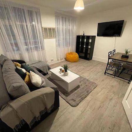 Comfy 2 Bedroom On Tower Bridge Лондон Екстер'єр фото